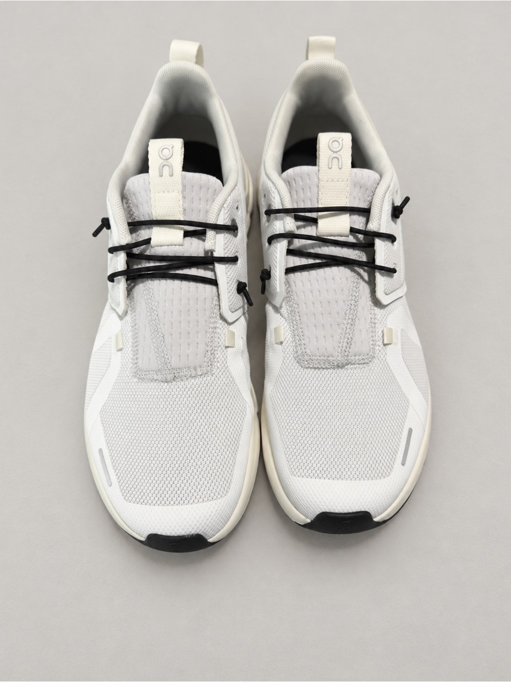OnCloud Running White Athletic Sneakers with Black Accents New without Box